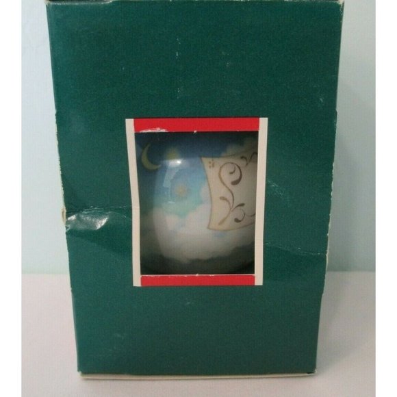 The Gift Bringers First Edition 1989 Hallmark Keepsake Ornament Glass Ball New - Picture 8 of 11